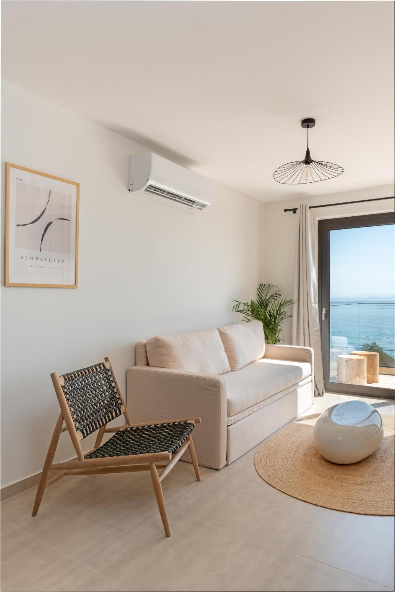 Apartment Sea…you Soon *